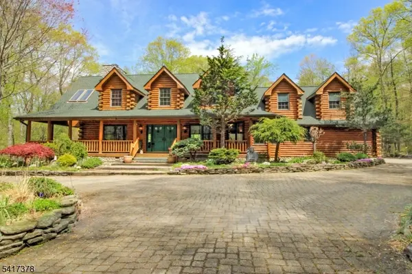 31 Kent Rd, Hampton Twp., NJ 07860