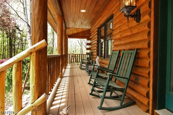 31 Kent Rd, Hampton Twp., NJ 07860