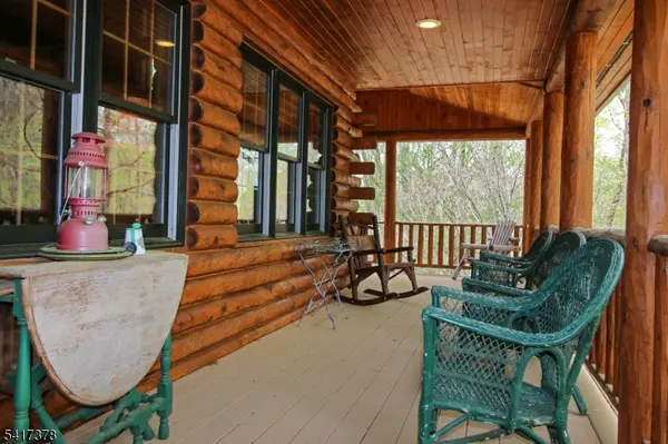 31 Kent Rd, Hampton Twp., NJ 07860