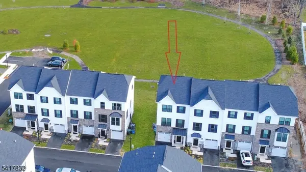 14 Saw Mill Circle, Hackettstown Town, NJ 07840