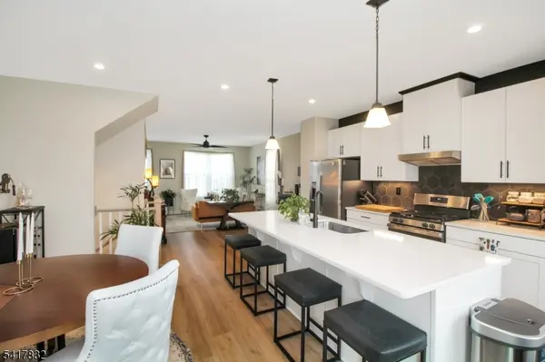 14 Saw Mill Circle, Hackettstown Town, NJ 07840