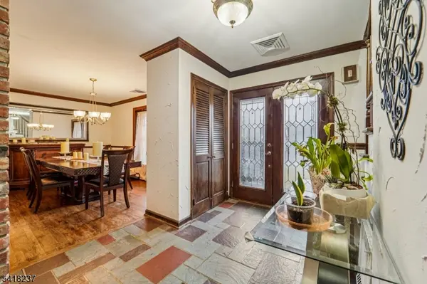 51 Catherine St, Bloomingdale Boro, NJ 07403