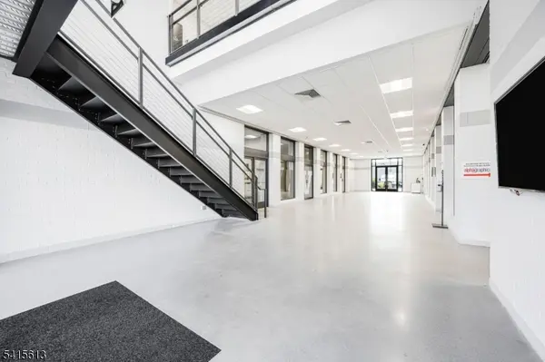 1 Lethbridge Plz, Mahwah Twp., NJ 07430