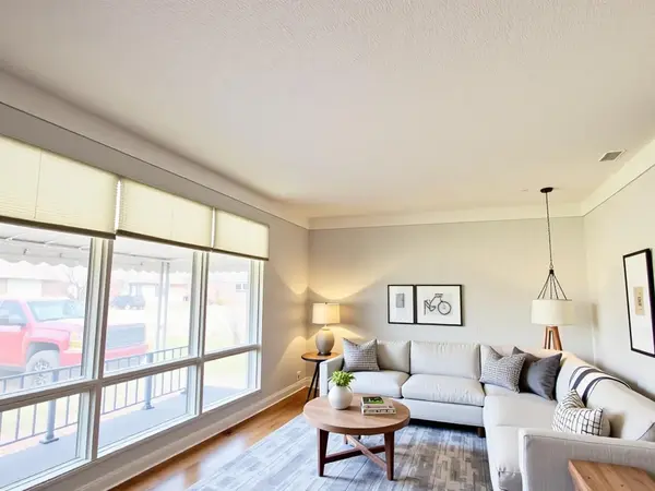 37 Empress AVE, Welland, ON L3B 1K6