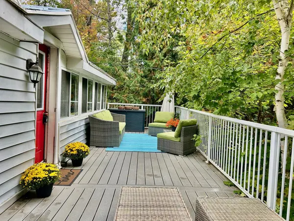 1227-2 North Kahshe Lake rd RD, Gravenhurst, ON P0E 1G0