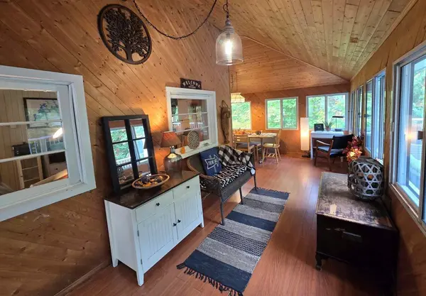 1227-2 North Kahshe Lake rd RD, Gravenhurst, ON P0E 1G0