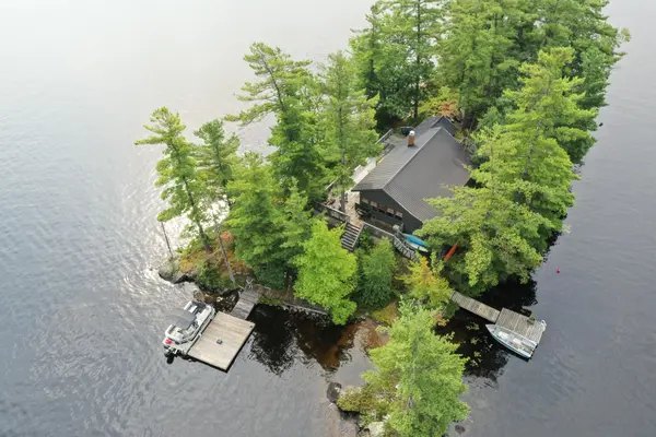 1 8KL ROSE ISLAND N/A, Gravenhurst, ON P0B 1G0