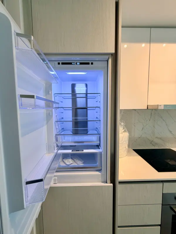 180 Front ST E #3208, Toronto C08, ON M5A 0A9