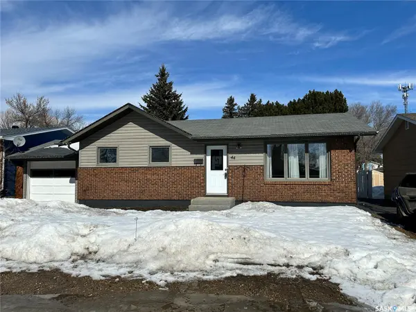 44 Campbell PLACE, Clavet, SK S0K 0Y0
