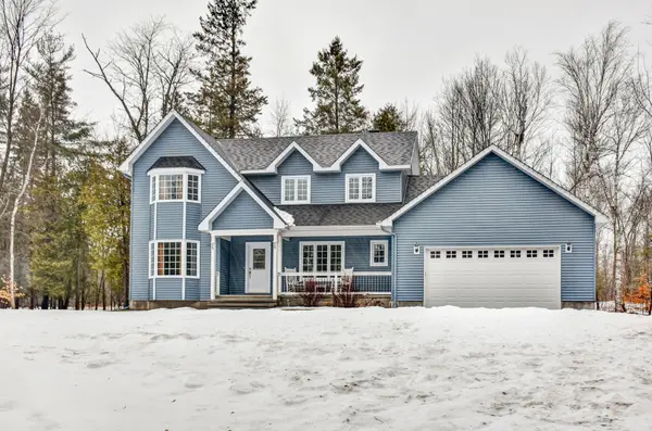 540 May Dean DR, Carp - Dunrobin - Huntley - Fitzroy And Area, ON K0A 1X0