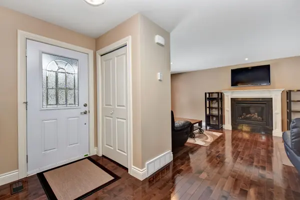 540 May Dean DR, Carp - Dunrobin - Huntley - Fitzroy And Area, ON K0A 1X0