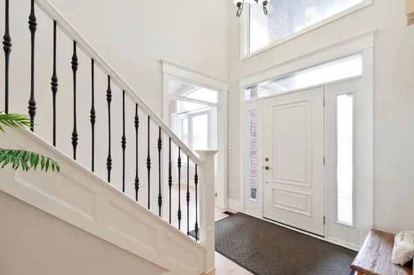 27 Wood Lily LN, Middlesex Centre, ON N0M 2A0