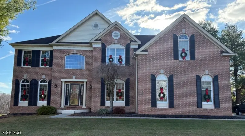 20 Riddle Court, Franklin Twp., NJ 08802