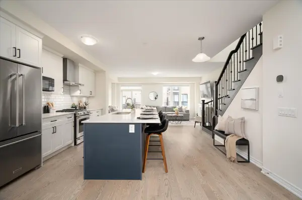 87 Dorian DR, Whitby, ON L1P 0C8