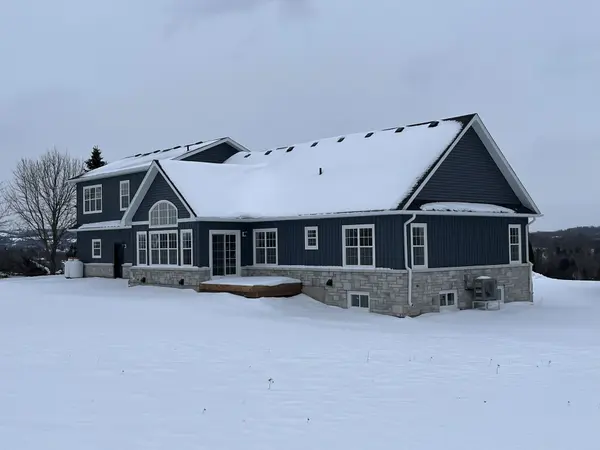 4836 45 HWY, Hamilton Township, ON K7G 2V6