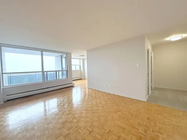 5 Brookbanks DR #1407, Toronto C13, ON M3A 2T1