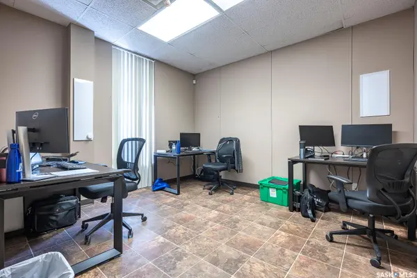 1743 MCARA STREET, Regina, SK S4N 6H5