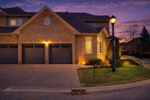 4280 Taywood DR #15, Burlington, ON L7M 4X8