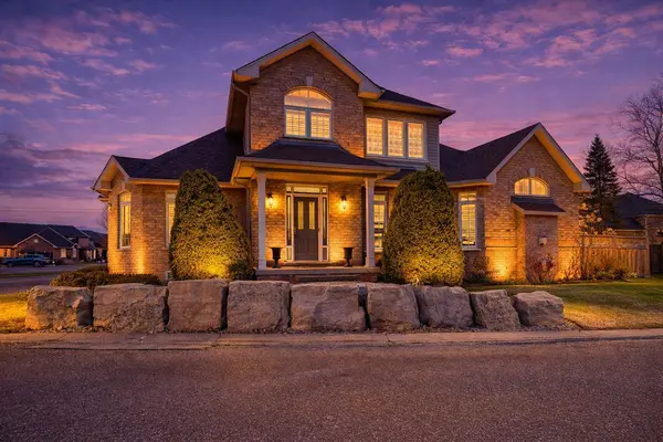 4280 Taywood DR #15, Burlington, ON L7M 4X8