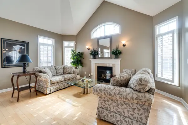 4280 Taywood DR #15, Burlington, ON L7M 4X8