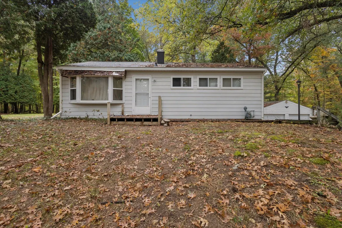 275 N Uldriks DR, Bedford Twp, MI 49037