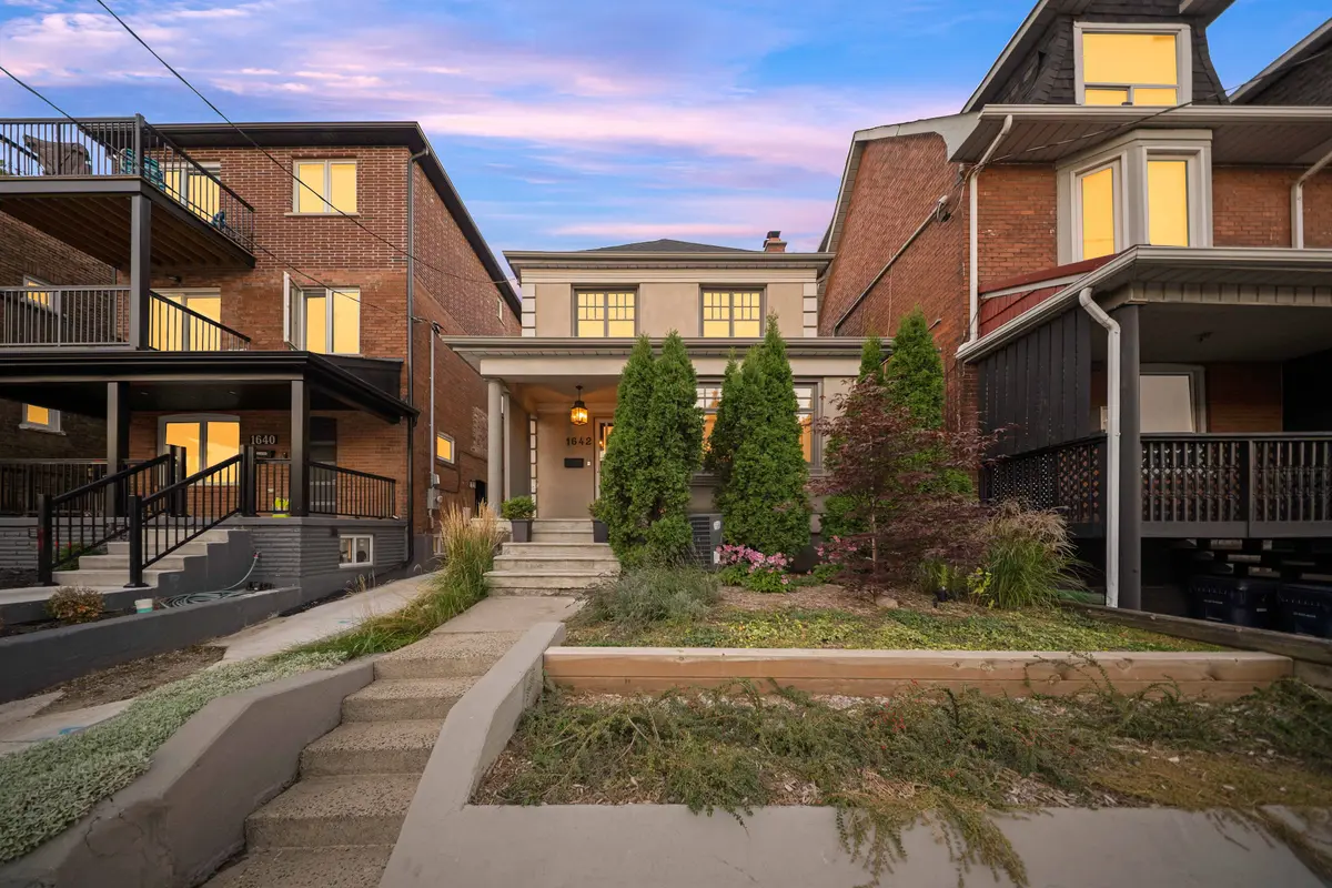 1642 Dufferin ST, Toronto W03, ON M6H 3L8