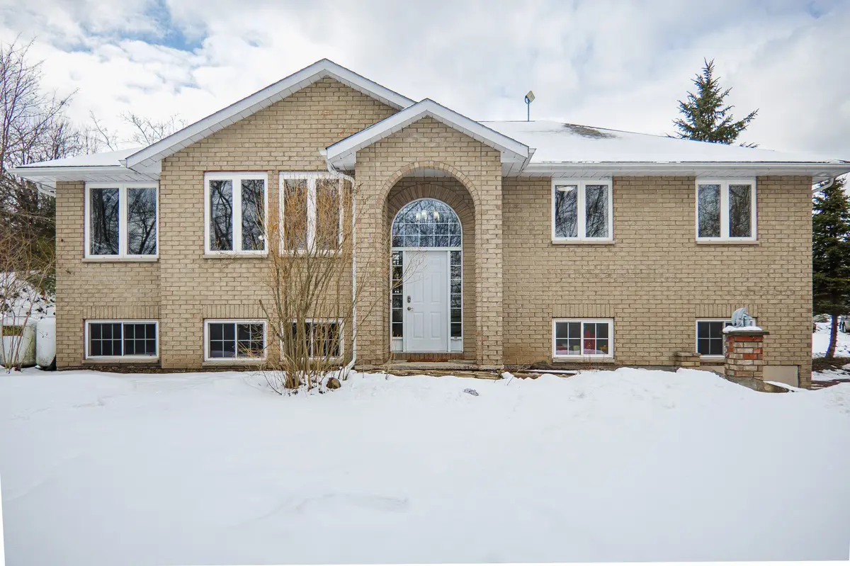 101 Zion RD, Belleville, ON K0K 3E0