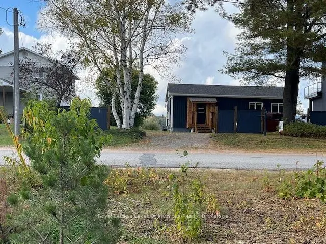 36 Ottawa AVE, South River, ON P0A 1X0