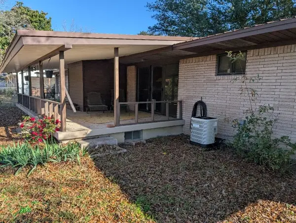 111 Maxine Street, Mineola, TX 75773