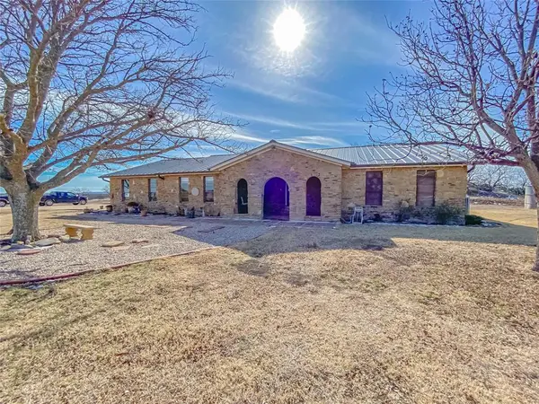 526 County Road 172, Lawn, TX 79530