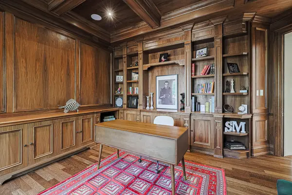 2706 Bayview AVE, Toronto C12, ON M2L 1B9