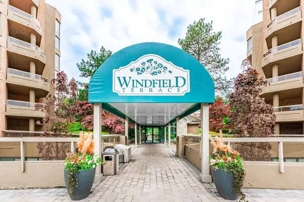 1210 Don Mills RD #222, Toronto C13, ON M3B 3N9