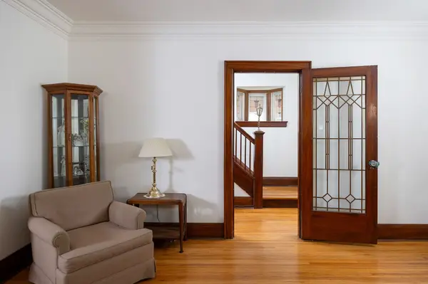 25 Maxwell AVE, Toronto C03, ON M5P 2B4