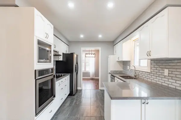 2200 Richard ST, Innisfil, ON L9S 2C4