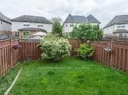 9 Mugford RD, Aurora, ON L4G 7H4