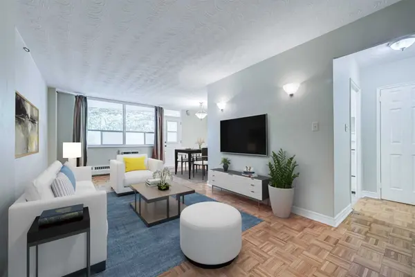 100 Coe Hill DR #106, Toronto W01, ON M6S 3E1