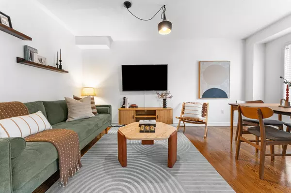 68 Birdstone CRES #46, Toronto W02, ON M6N 5H5