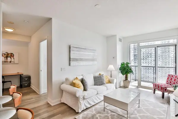 56 Annie Craig DR #2104, Toronto W06, ON M8V 0C8