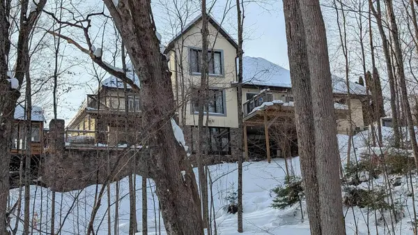 41 Maple ST, Bancroft, ON K0L 1C0