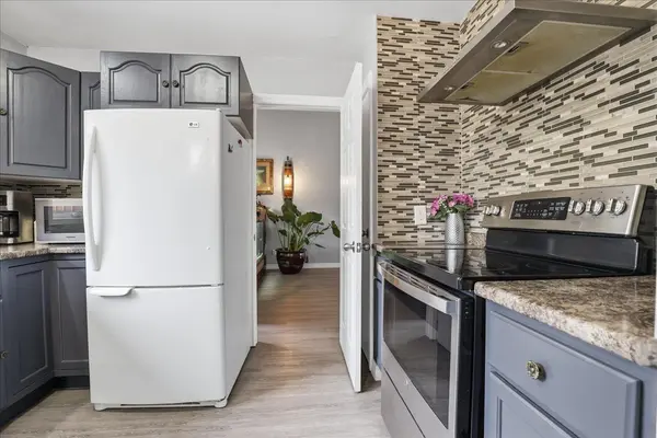 6 Bannister ST, Brant, ON N0E 1L0