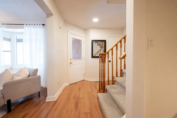 47 Sanders DR, Port Hope, ON L1A 4E5