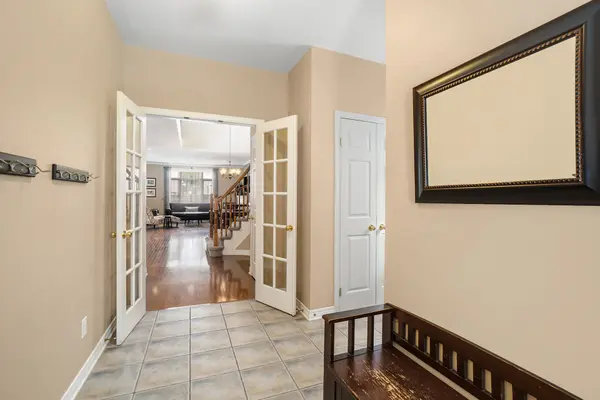 15 Escade DR, Barrhaven, ON K2G 6R9