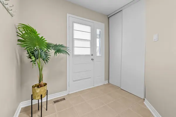 35 Randall James DR, Stittsville - Munster - Richmond, ON K2S 1L9