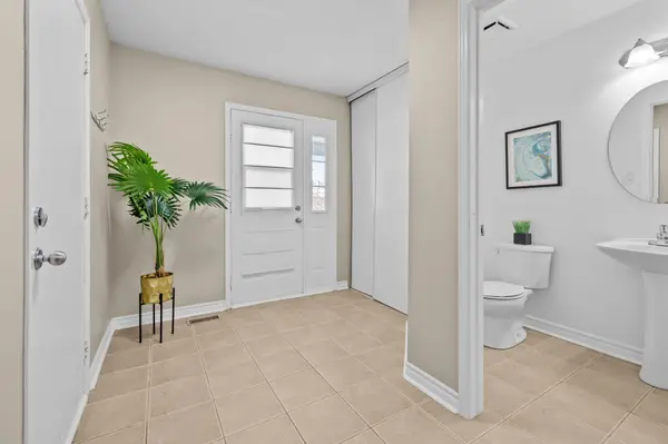 35 Randall James DR, Stittsville - Munster - Richmond, ON K2S 1L9