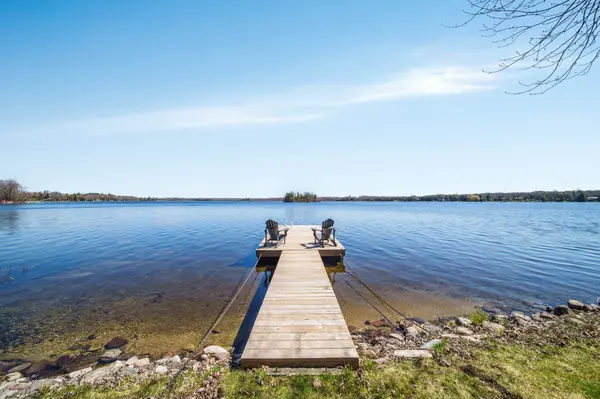 1749 Young's Point RD, Selwyn, ON K0L 2H0