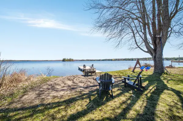 1749 Young's Point RD, Selwyn, ON K0L 2H0