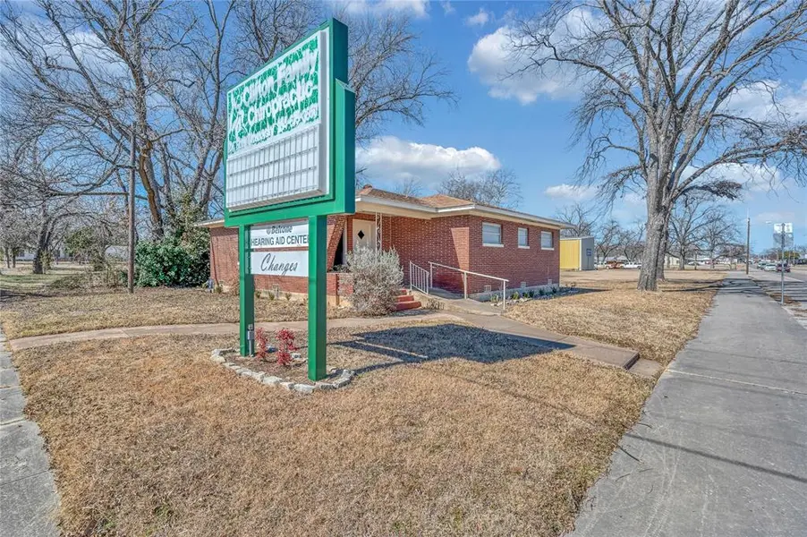 202 N Avenue G, Clifton, TX 76634