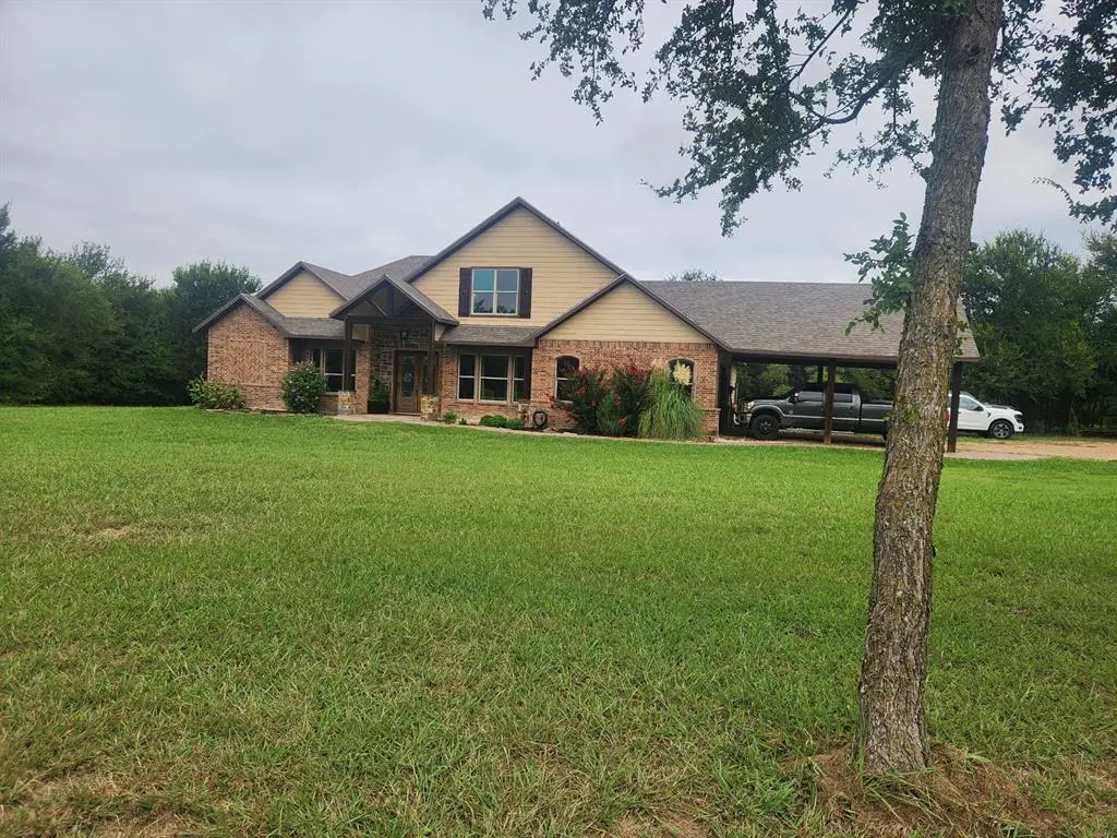 261 Vickie Lane, Gunter, TX 75058
