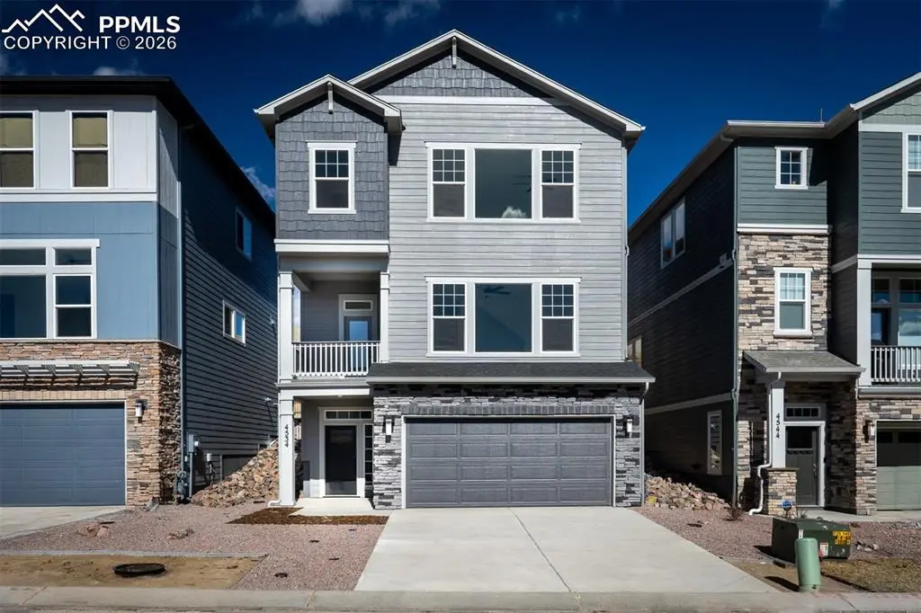 4534 Peak Crest VW, Colorado Springs, CO 80918