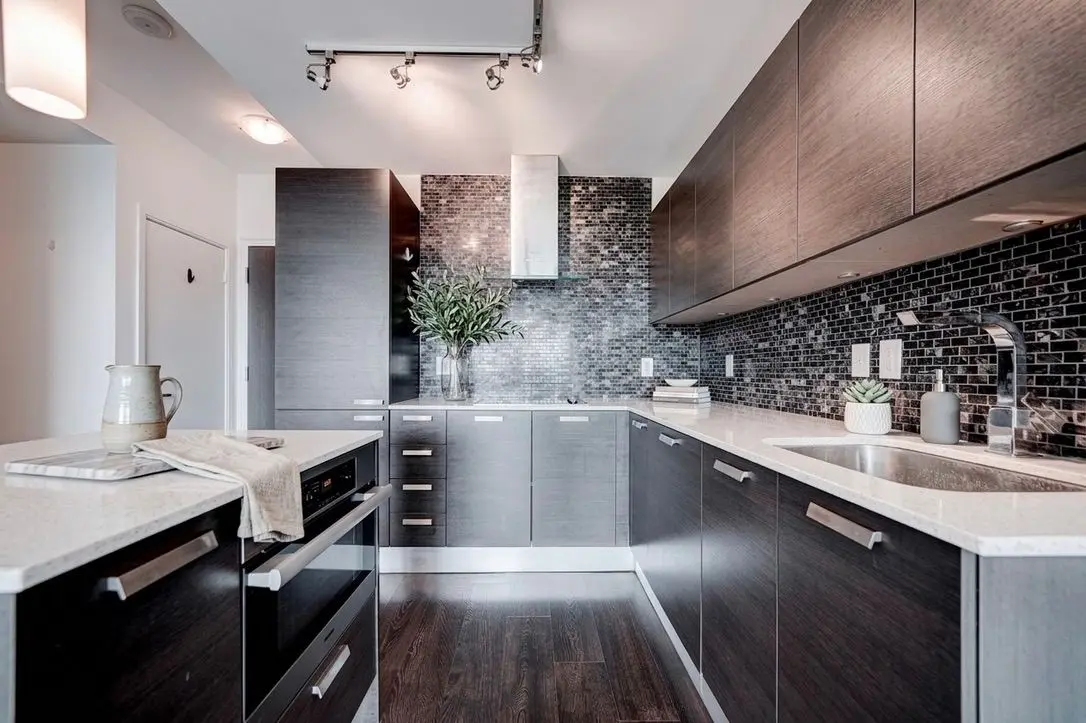 11 Bogert AVE #1806, Toronto C07, ON M2N 1K4